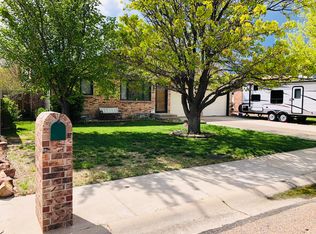 2203 Apache Dr, Garden City, KS 67846