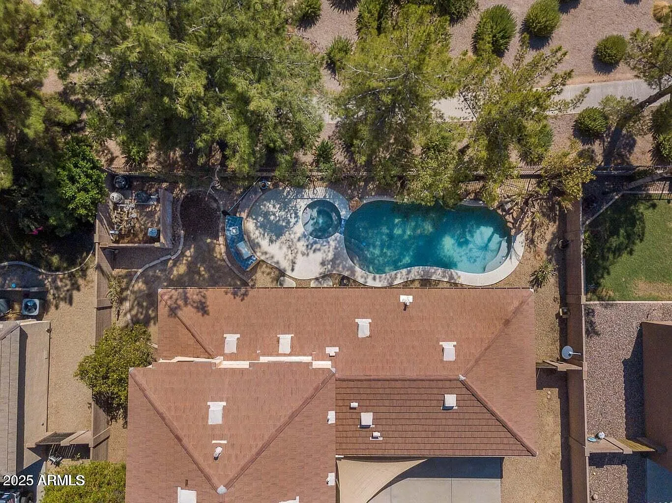 4 bed, 2.5 bath, 3160 sqft, $3,195 — Photo 4