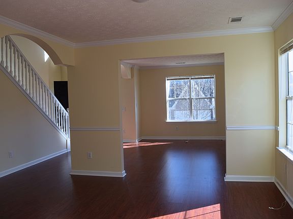 2nd image of 2987 Jenkins Dr