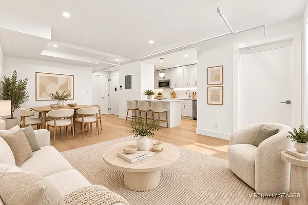 Living room, photo 2