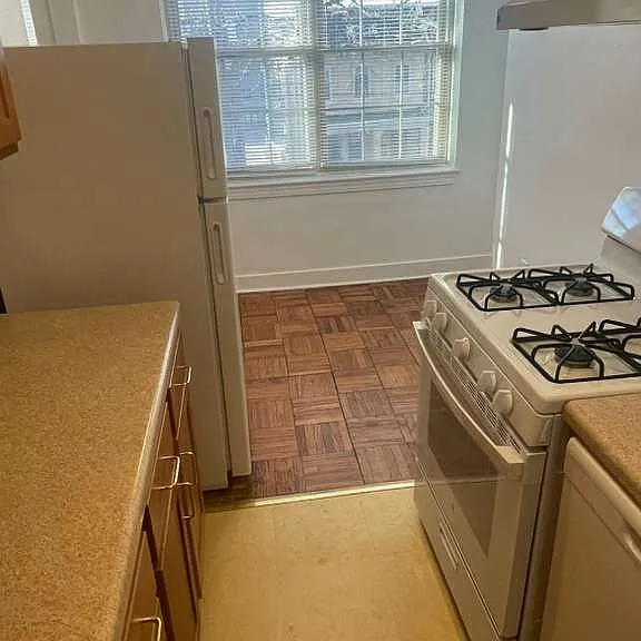 931 Longfellow St NW #201 — Photo 6