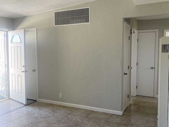 2nd image of 244 Oasis Dr