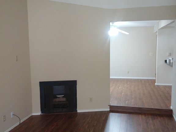 2nd image of 5702 Manzanita Ave