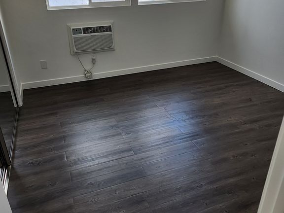 4th image of 4323 Van Nuys Blvd APT 4