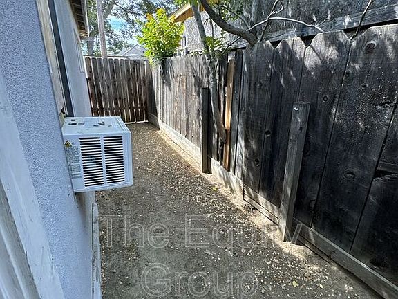 4th image of 311 E Elm St APT 3