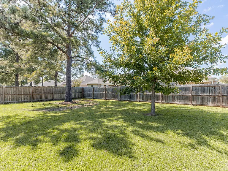309 Loneoak Trl — Photo 66