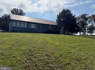 11 Nighthawk Ln, Sperryville, VA 22740