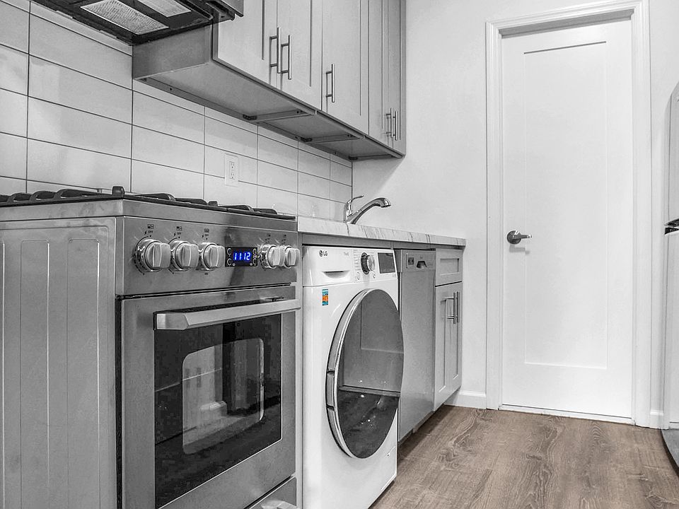 2nd image of 486 E 74th St APT 3A
