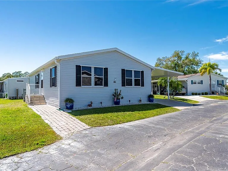 1000 Kings Hwy #133 — Photo 32