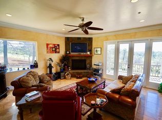 4400 Sandpiper Ln, Paradise, CA 95969