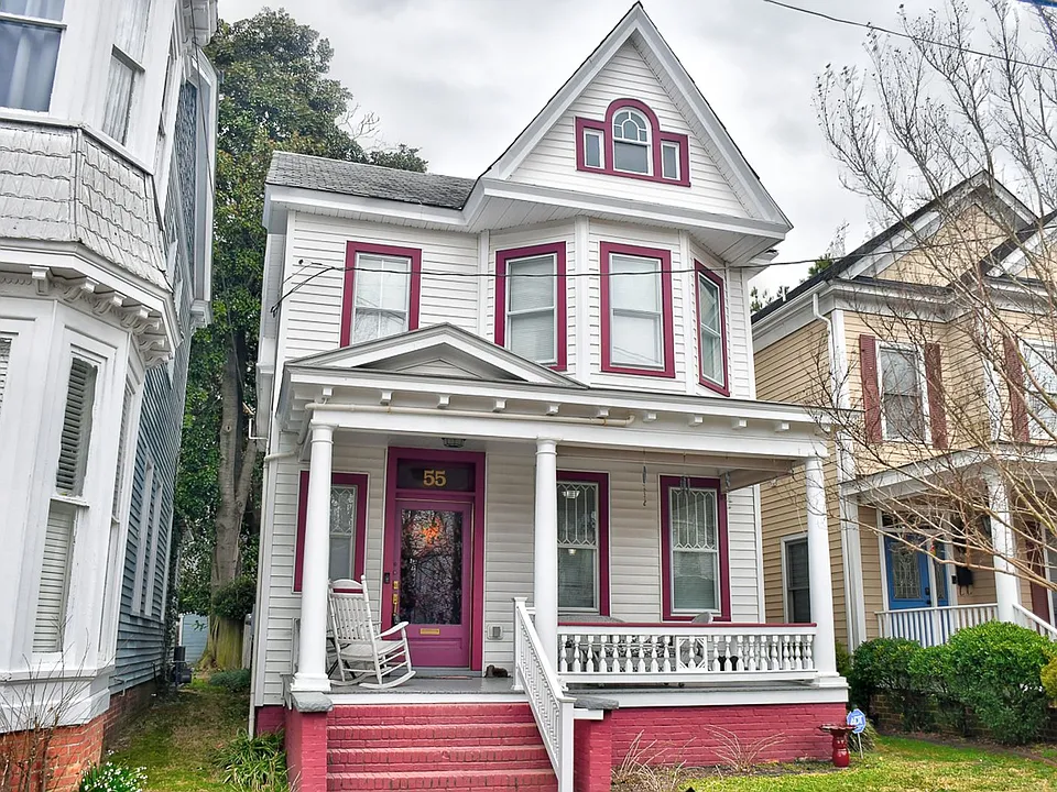55 Riverview Ave