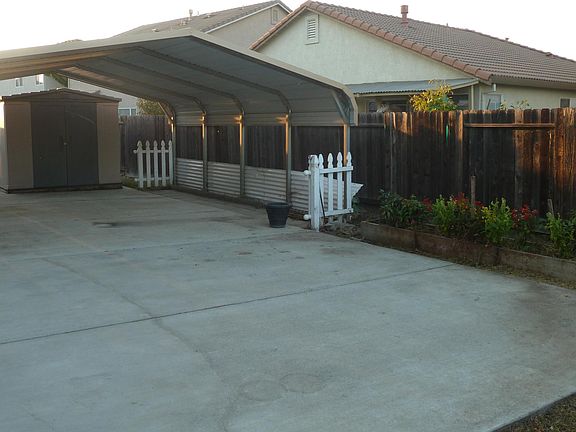 3rd image of 1725 Redbridge Way