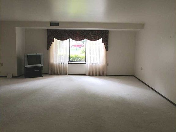3rd image of 3 Alta Vita Dr