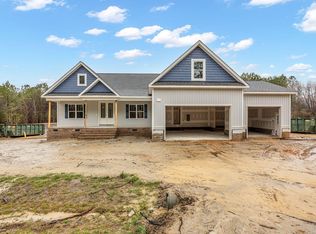 354 Freedom Ridge Dr, Smithfield, NC 27577