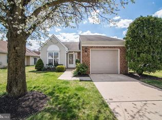 716 Chickory Dr, Mount Laurel, NJ 08054