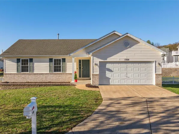 5368 Burgundy Dr, Imperial, MO 63052
