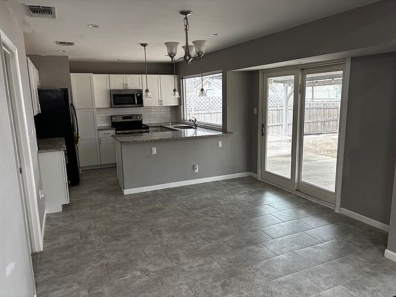 kitchen and dinning room