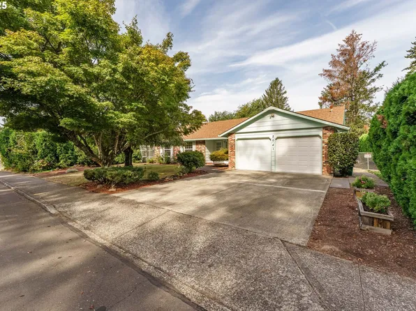 2041 SE Beaver Creek Ln, Troutdale, OR 97060