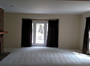 395 Woodridge, Shelton, CT 06484