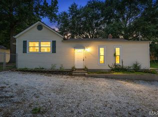 52 Linn Dr, Sainte Genevieve, MO 63670