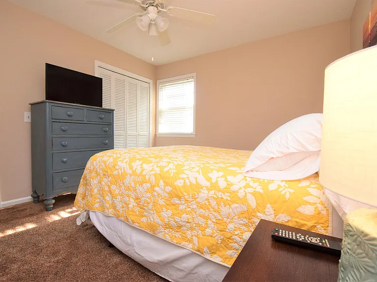 617 Plymouth Dr — Photo 11