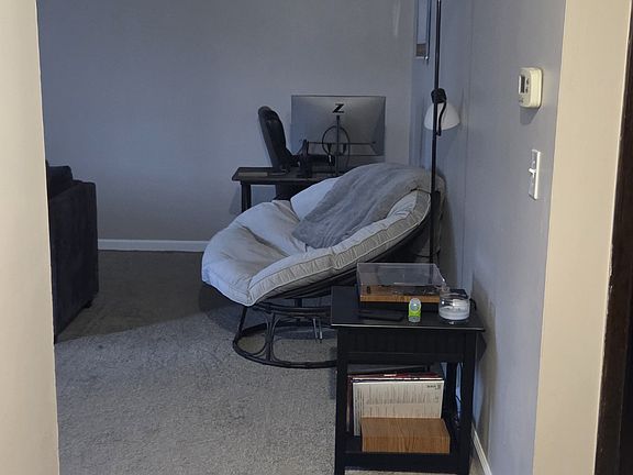 5th image of 175 Robert Dr #1