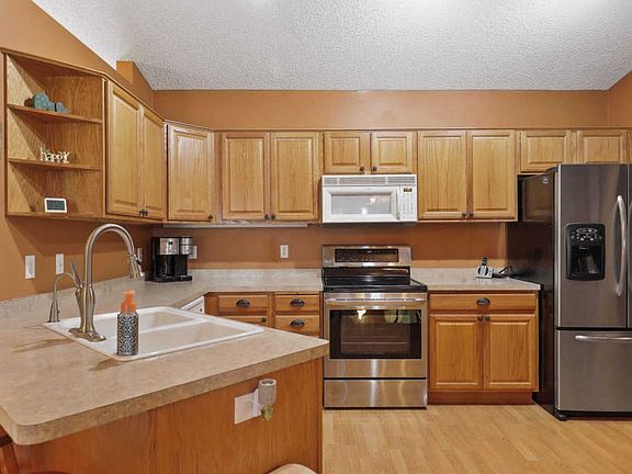 4th image of 7225 Sterling Dr