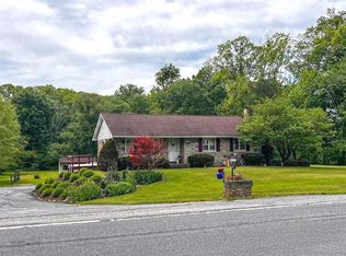 462 Memorial Hwy, Fleetwood, PA 19522