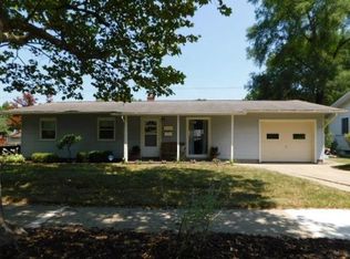 2406 N Circle Dr, Ann Arbor, MI