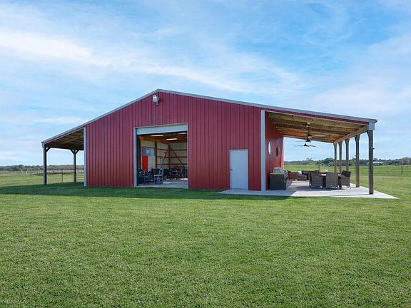 4th image of 1055 County Road 214