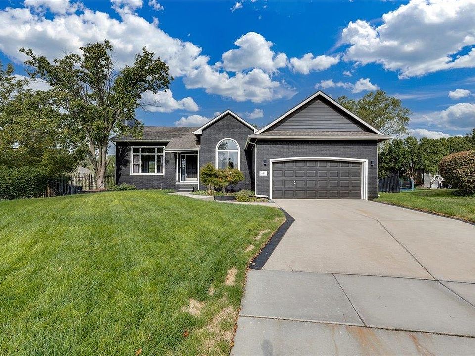 1st image of 449 S Limuel Ct
