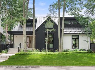 725 W Smuggler St, Aspen, CO 81611