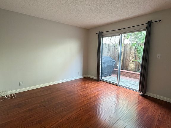 5th image of 56 N Michigan Ave APT 2