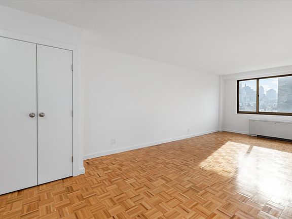 5th image of 401 E 86th St APT 10F