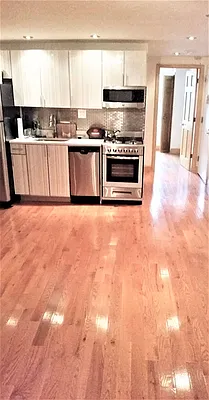 Rented by The Hamilton Group | media 21