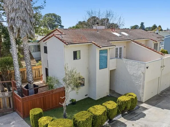 130 & 132 Bar Harbor Ct, Aptos, CA 95003