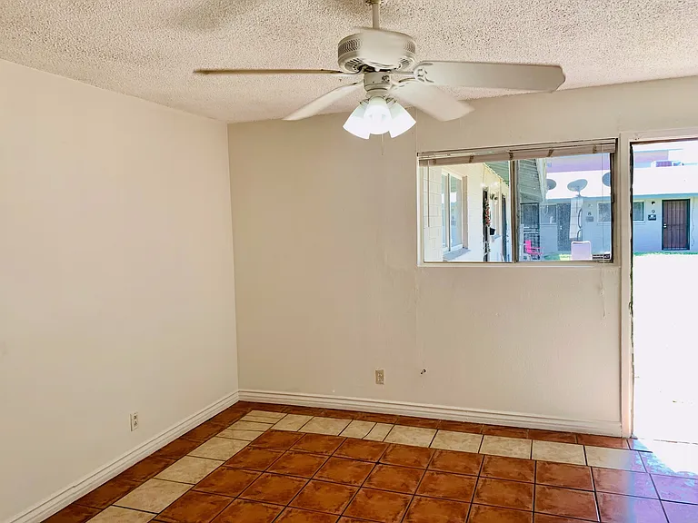 7107 N 53rd Ave — Photo 1