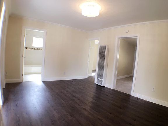 2nd image of 315 Charles St