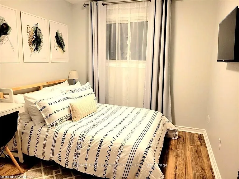 60 Obermeyer Dr — Photo 16
