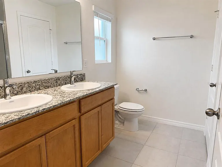 2717 Raindrop Run St — Photo 20