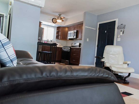 5th image of 11050 S Artesian Ave APT 1b