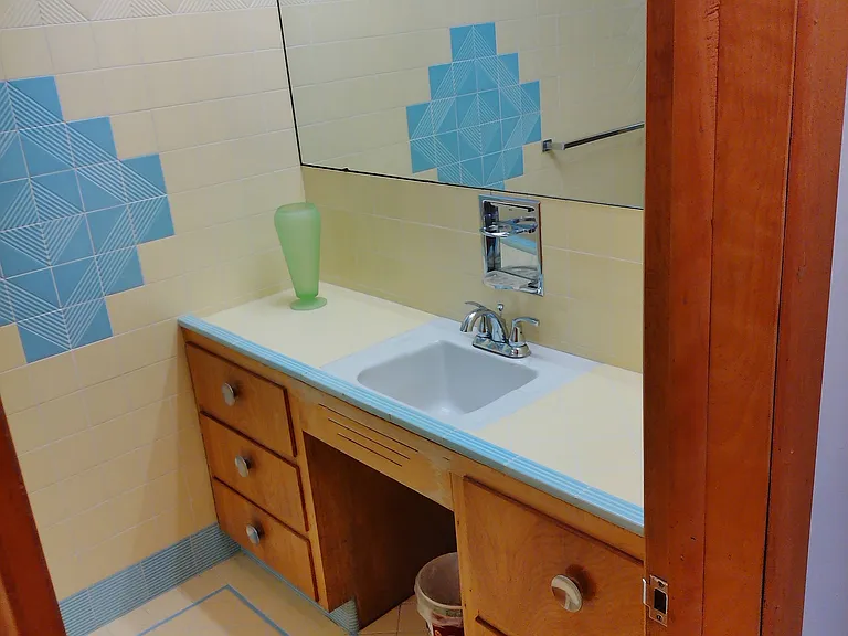 2580 N Monaco Pkwy #1 — Photo 51
