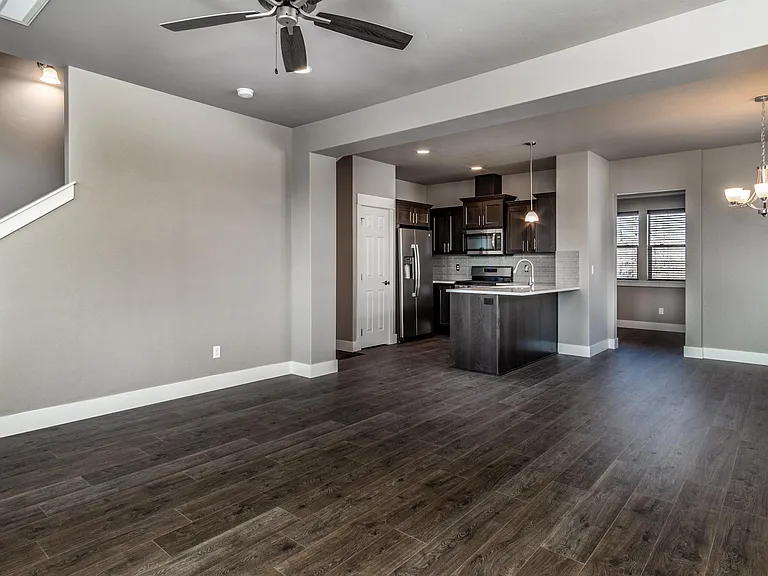 20500 Empire Ave — Photo 18