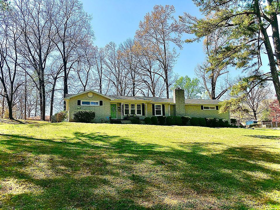 2nd image of 405 Bellwood Dr