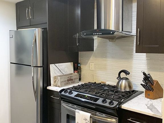 4th image of 3063 38th St APT 3B