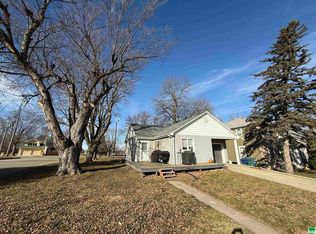 802 7th Ave, Alton, IA 51003