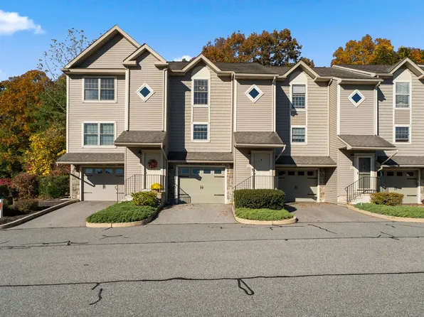 64 Scotch Cap Road #102, Waterford, CT 06375