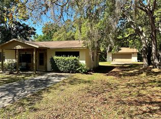 882 S Oak Crest Path, Lecanto, FL 34461
