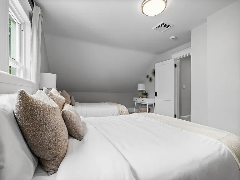 7 Dickson St #1 — Photo 22