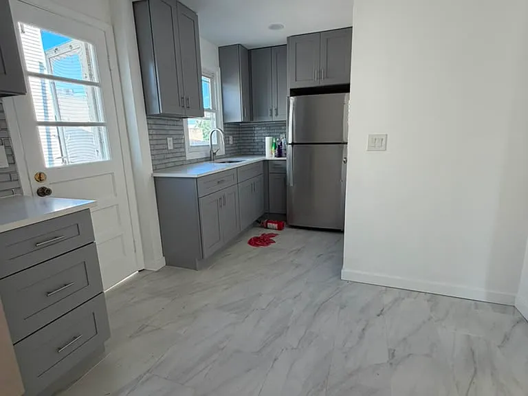 160 E Kinney St #1 — Photo 3